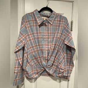 NWT I AM Size L Light Blue Burgundy Plaid Cotton Twist Front Button Down Shirt